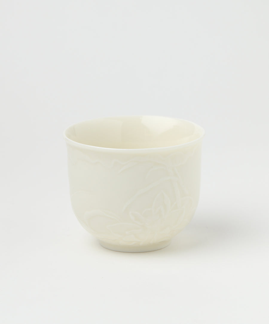 porcelain cup with flowers
