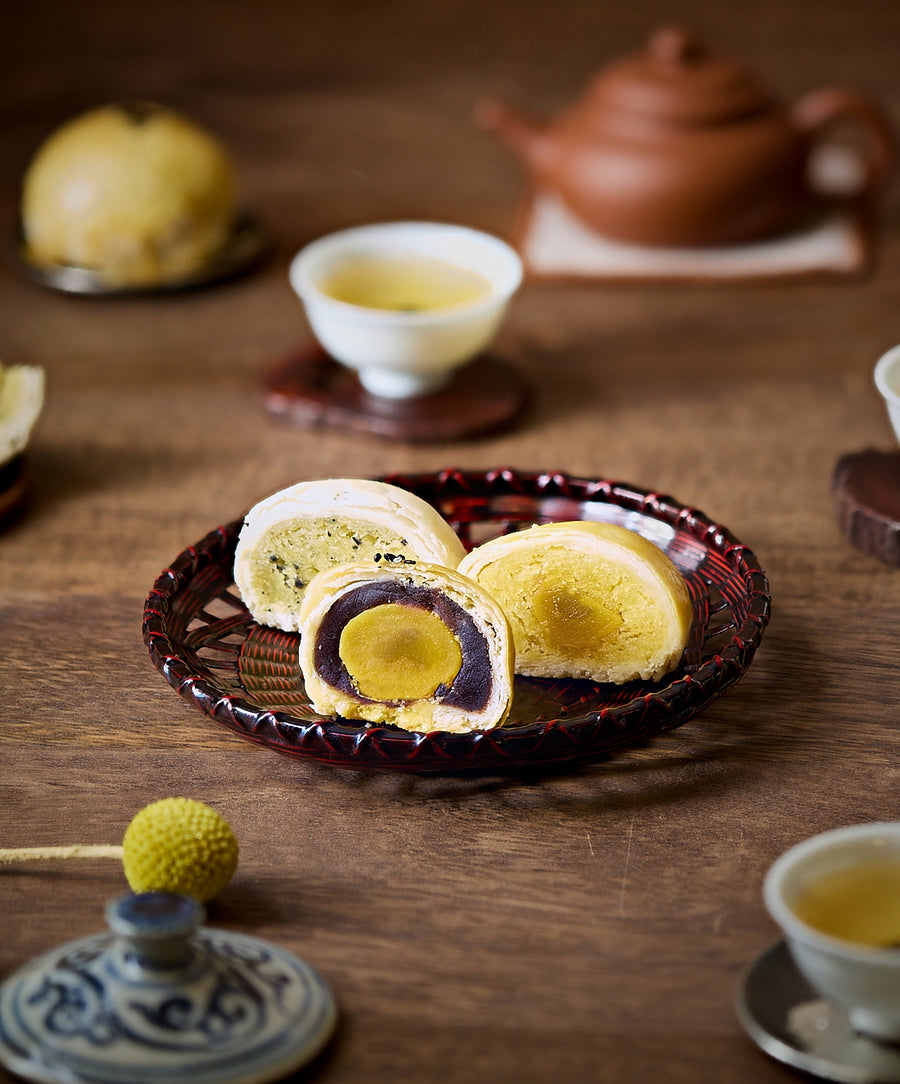 Black Truffle Mooncake