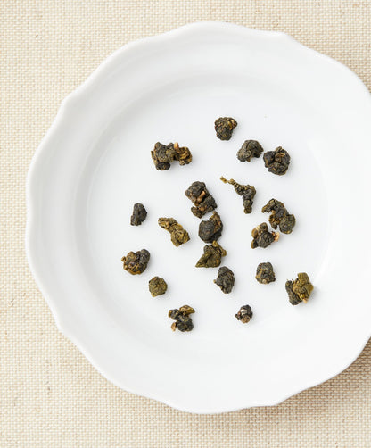 alishan oolong tea dry leaf